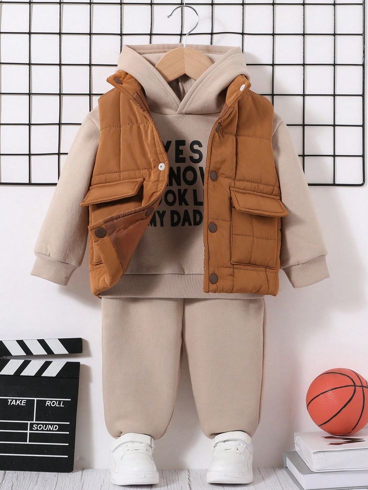 أفضل الخامات لهدوم شتوية للأطفال لحماية طفلك من البرد